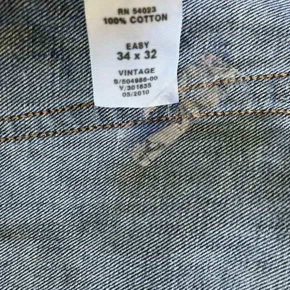 GAP VTG MENS Blue Relaxed Jeans with Classic Fit and Stitching Details - Picture 6 of 7